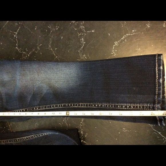 Silver jean Capris - Picture 6 of 6